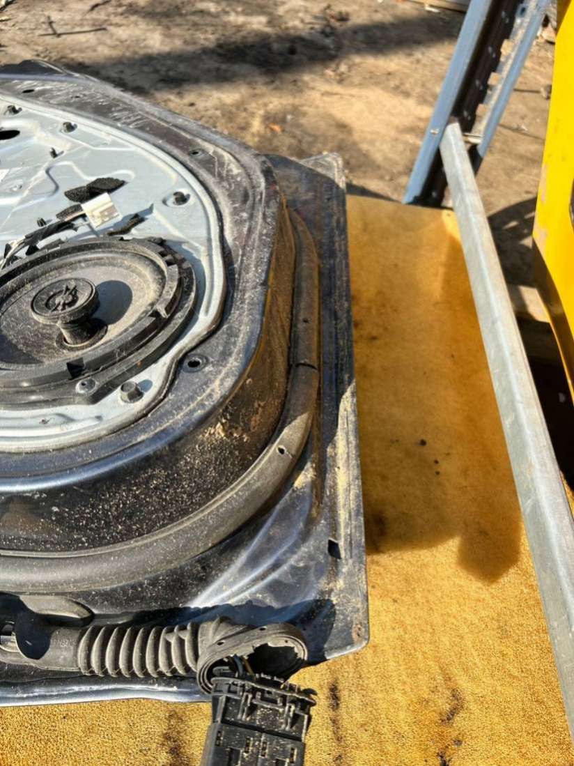 Дверь задняя правая Ford Focus 2 Седан 2006г. | Фото № 5 Дверь задняя правая Ford Focus 2 Седан 2006г. - Фото 5