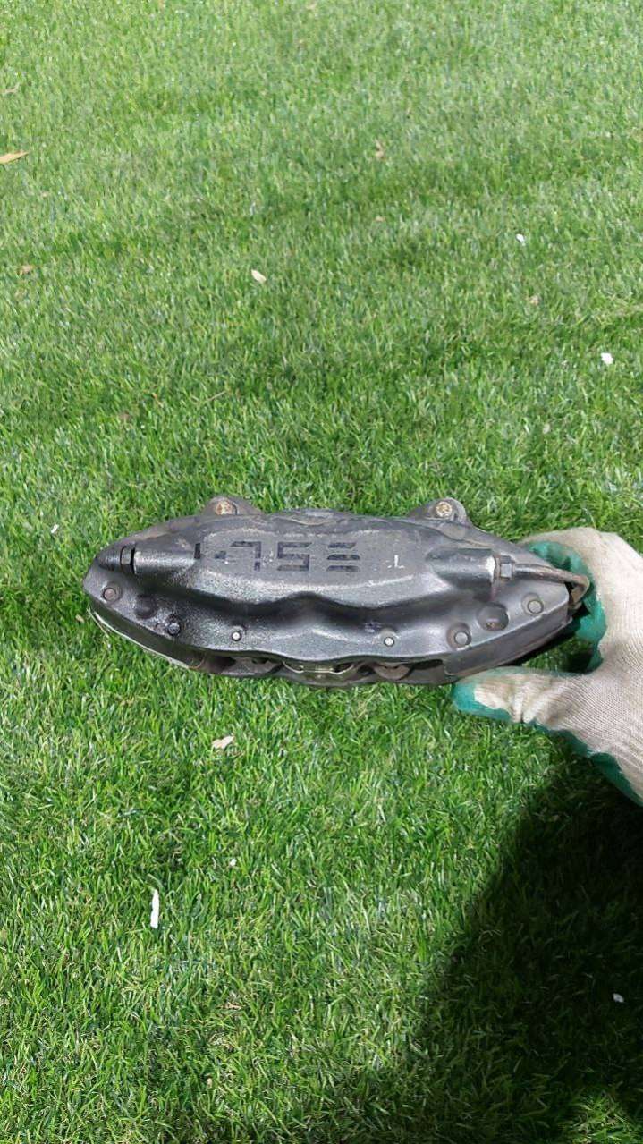 Суппорт тормозной задний правый  Tesla Model 2016г. | Фото № 3   Суппорт тормозной задний правый  Tesla Model 2016г. - Фото 3