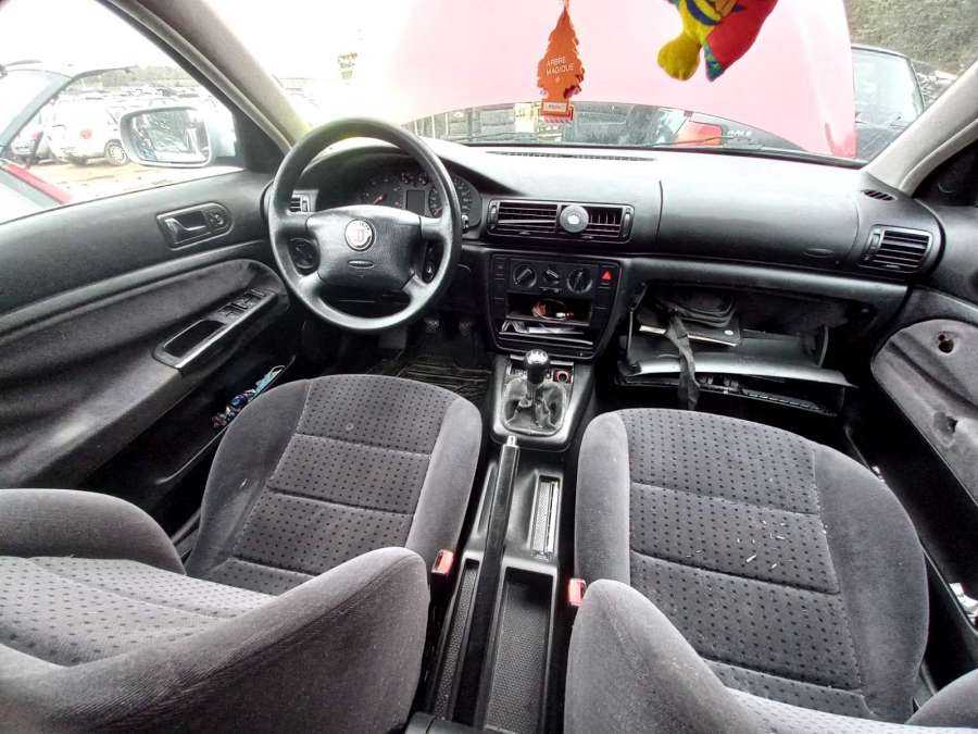 1J0959855 Кнопка стеклоподъемника Volkswagen Passat 5 (1996-2000) Универсал 2000г. | Фото № 10 1J0959855 Кнопка стеклоподъемника Volkswagen Passat 5 (1996-2000) Универсал 2000г. - Фото 10