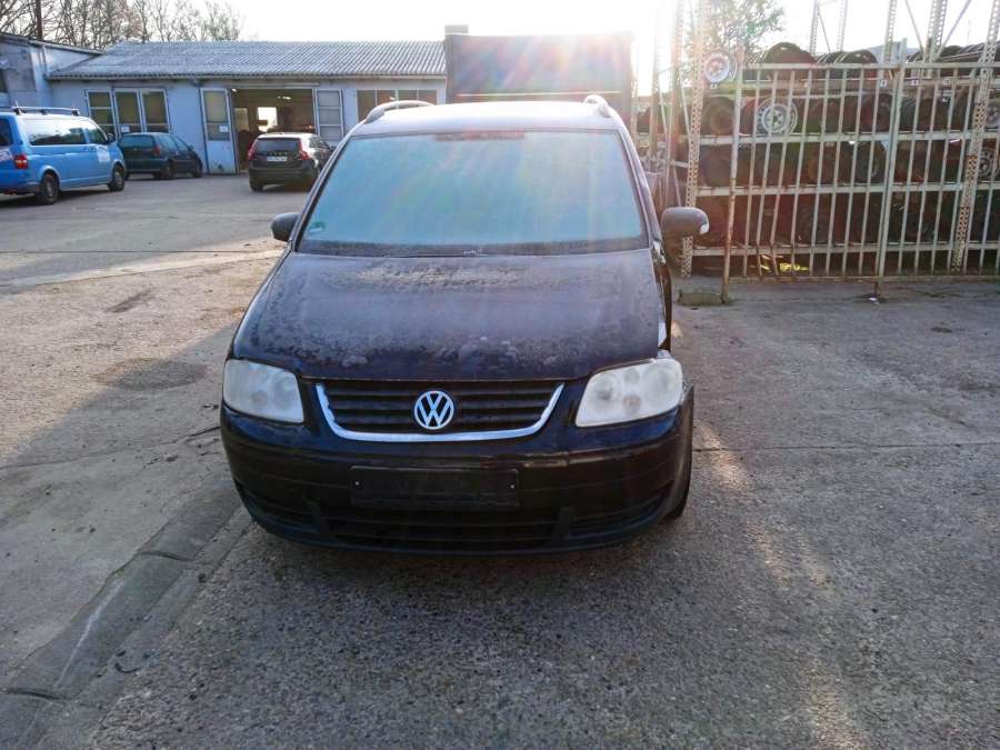 Стекло двери передней правой Volkswagen Touran 1 (2003-2015) Минивэн 2003г. | Фото № 8 Стекло двери передней правой Volkswagen Touran 1 (2003-2015) Минивэн 2003г. - Фото 8