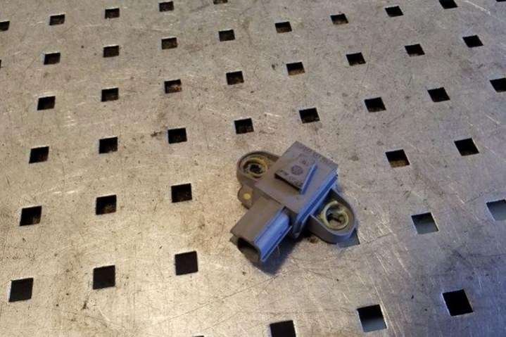 1KM955557 Датчик удара  Volkswagen Golf 6 поколение (2008-2015) 2008г. | Фото № 1  1KM955557 Датчик удара  Volkswagen Golf 6 поколение (2008-2015) 2008г. - Фото 1