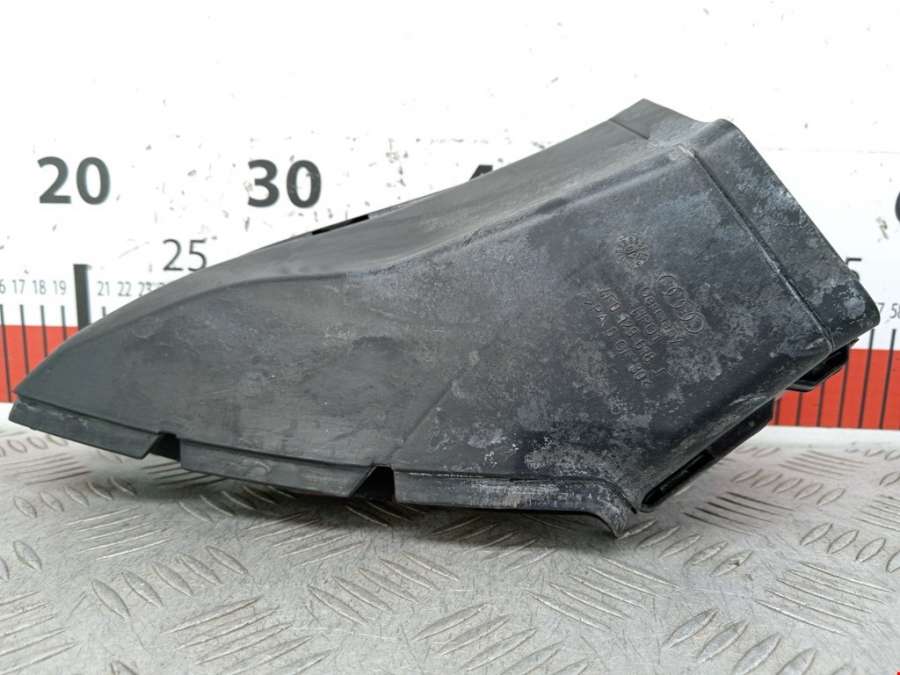 4F0129618J Воздухозаборник (наружный) Audi A6 C6 (2004-2011) Седан 2005г. | Фото № 1 4F0129618J Воздухозаборник (наружный) Audi A6 C6 (2004-2011) Седан 2005г. - Фото 1