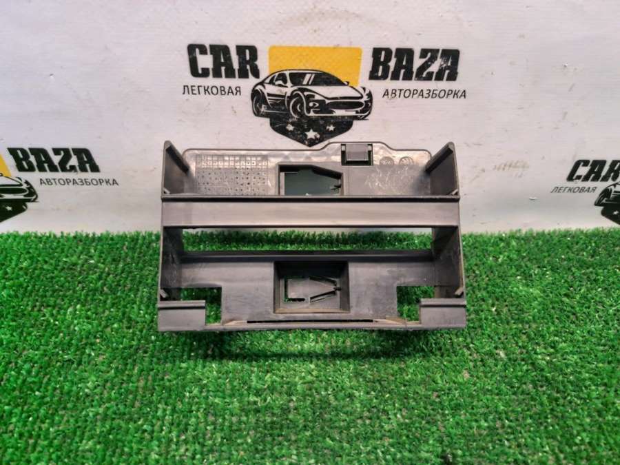 6Q1971502B  Кронштейн блока комфорта   Seat Ibiza III 2007г. | Фото № 2  6Q1971502B  Кронштейн блока комфорта   Seat Ibiza III 2007г. - Фото 2