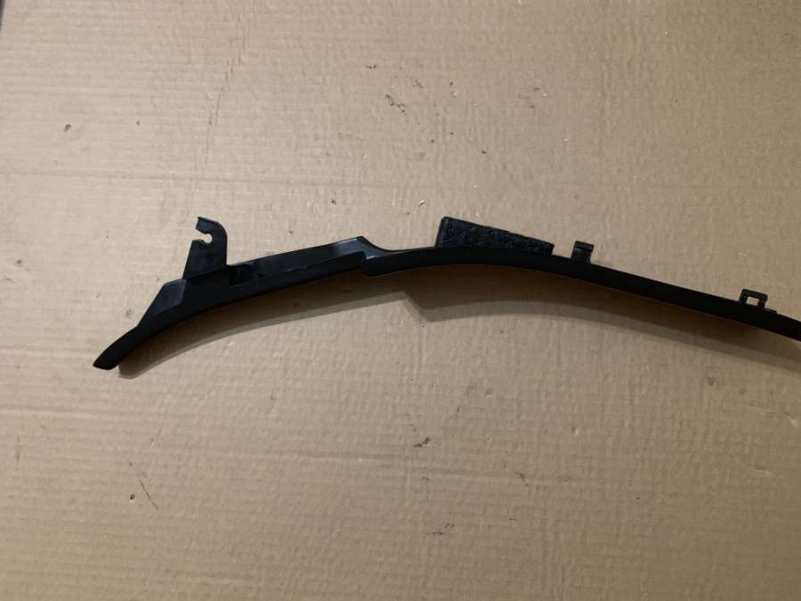 8X23-F13245-AC2Z3234LEG Накладка внутренняя на порог задняя левая  Jaguar XF X250 2010г. | Фото № 3  8X23-F13245-AC2Z3234LEG Накладка внутренняя на порог задняя левая  Jaguar XF X250 2010г. - Фото 3