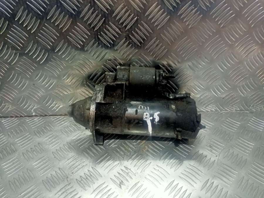 Стартер Volkswagen Passat B5 1998г. | Фото № 1 Стартер Volkswagen Passat B5 1998г. - Фото 1