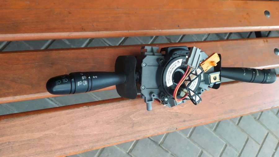 770042820354034961A36998A Переключатель подрулевой (стрекоза) Renault Scenic 1 2002г. | Фото № 3 770042820354034961A36998A Переключатель подрулевой (стрекоза) Renault Scenic 1 2002г. - Фото 3