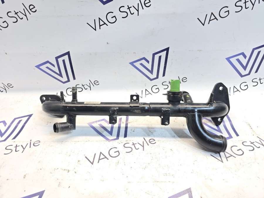 077121071BH Трубка охлаждающей жидкости металлическая Audi A8 D2 (S8) 2001г. | Фото № 1 077121071BH Трубка охлаждающей жидкости металлическая Audi A8 D2 (S8) 2001г. - Фото 1