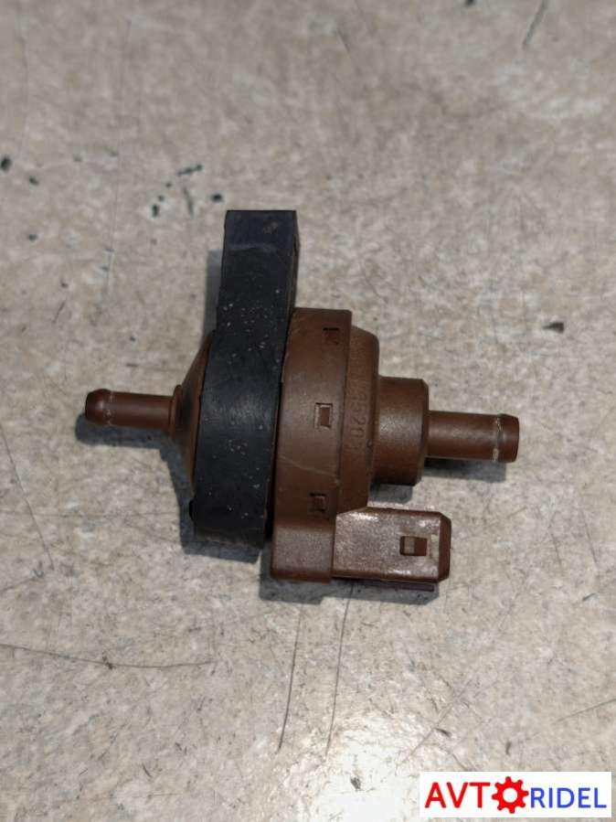 195203 Клапан вентиляции топливного бака Citroen C5 (2001-2008) 2002г. | Фото № 2 195203 Клапан вентиляции топливного бака Citroen C5 (2001-2008) 2002г. - Фото 2