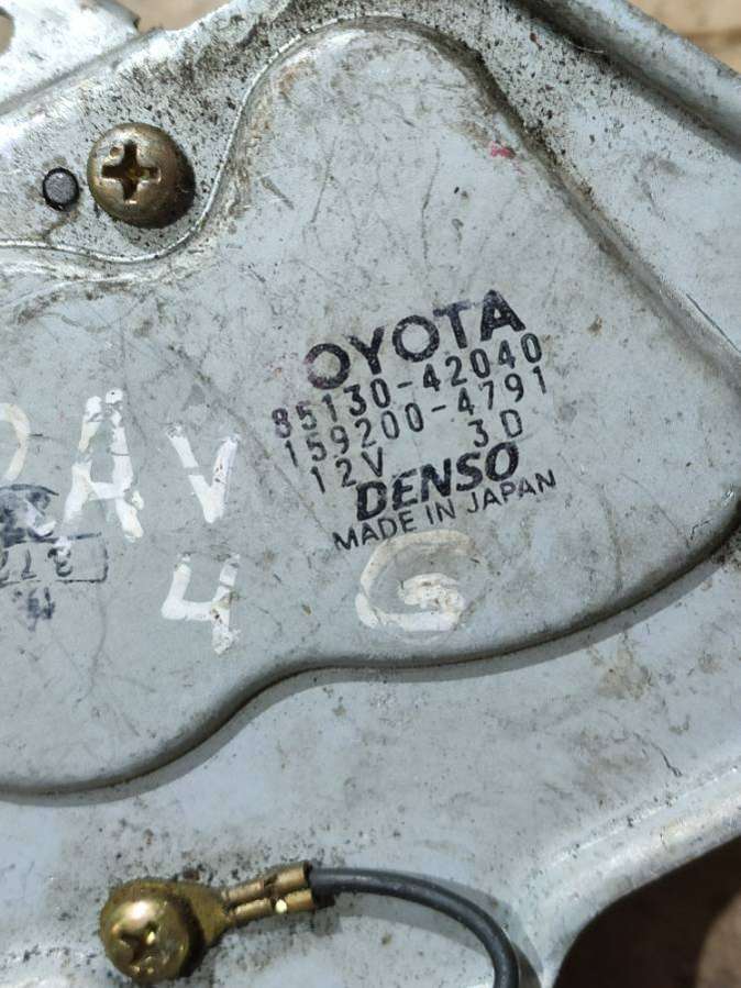 Моторчик заднего стеклоочистителя (дворника)  Toyota Rav 4 2 2003г. | Фото № 4   Моторчик заднего стеклоочистителя (дворника)  Toyota Rav 4 2 2003г. - Фото 4