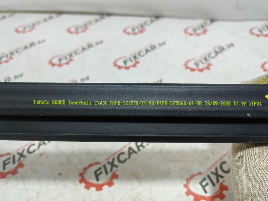 M1PBS20570 Молдинг стекла двери передней правой внутренний Ford Bronco Sport 2021г. | Фото № 3 M1PBS20570 Молдинг стекла двери передней правой внутренний Ford Bronco Sport 2021г. - Фото 3