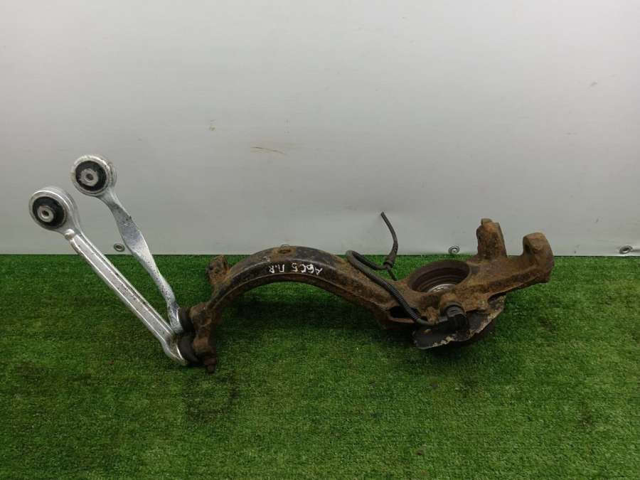 3D04072578AB Кулак поворотный передний правый  Audi A6 C5 (S6,RS6) 1999г. | Фото № 4  3D04072578AB Кулак поворотный передний правый  Audi A6 C5 (S6,RS6) 1999г. - Фото 4