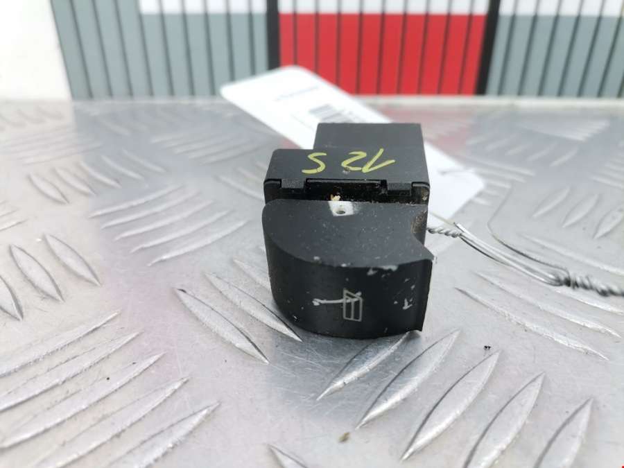 8Z0959855 Кнопка стеклоподъемника Audi A4 B6 (2000-2006) Седан 2001г. | Фото № 1 8Z0959855 Кнопка стеклоподъемника Audi A4 B6 (2000-2006) Седан 2001г. - Фото 1