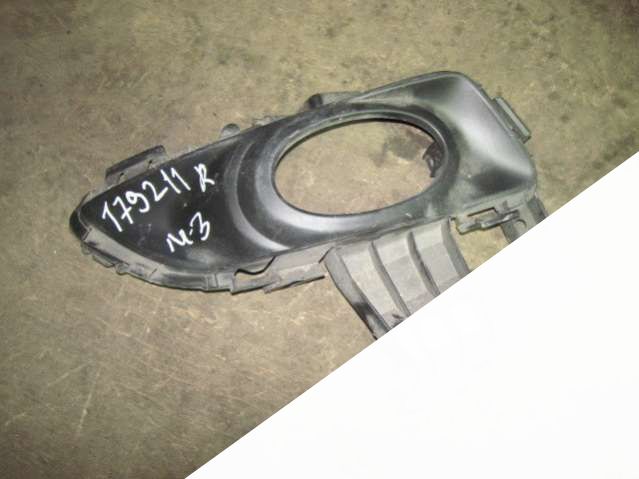 P3755R Решетка переднего бампера правая  Mazda 3 0000г. | Фото № 1  P3755R Решетка переднего бампера правая  Mazda 3 0000г. - Фото 1