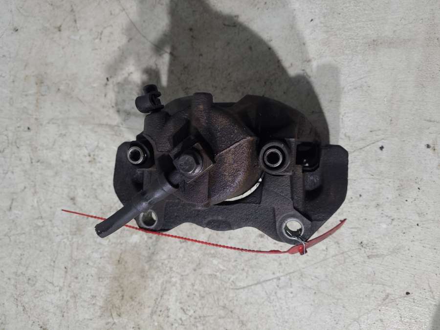 Суппорт передний левый  Opel Astra H рест. универсал 2007г. | Фото № 3   Суппорт передний левый  Opel Astra H рест. универсал 2007г. - Фото 3