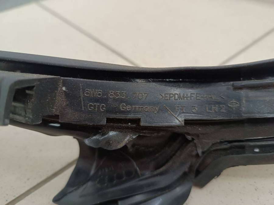 8W8833707 Уплотнитель дверного проема задний левый Audi S5 F5 0000г. | Фото № 2 8W8833707 Уплотнитель дверного проема задний левый Audi S5 F5 0000г. - Фото 2