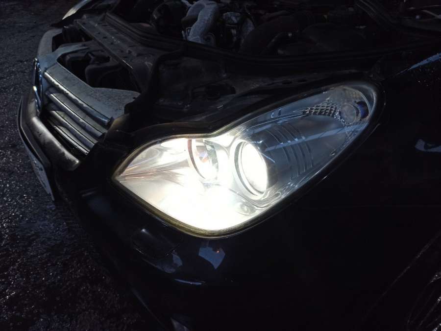 Замок капота Mercedes CLS-Class (W219) (2004-2010) Седан 2007г. | Фото № 19 Замок капота Mercedes CLS-Class (W219) (2004-2010) Седан 2007г. - Фото 19