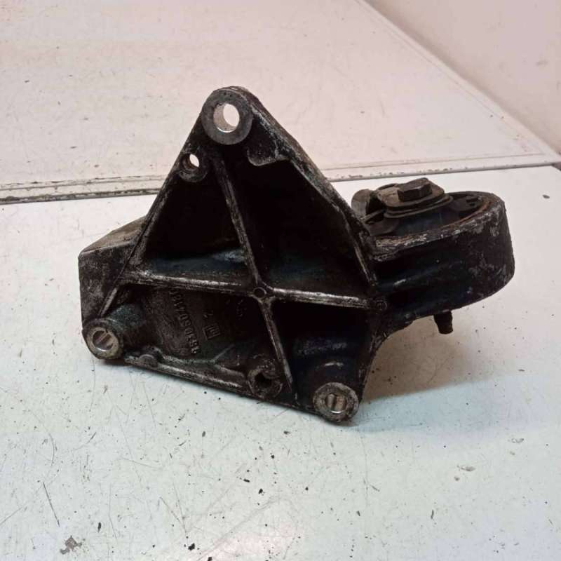 9630604180 Кронштейн полуоси Peugeot 407 2009г. | Фото № 4 9630604180 Кронштейн полуоси Peugeot 407 2009г. - Фото 4