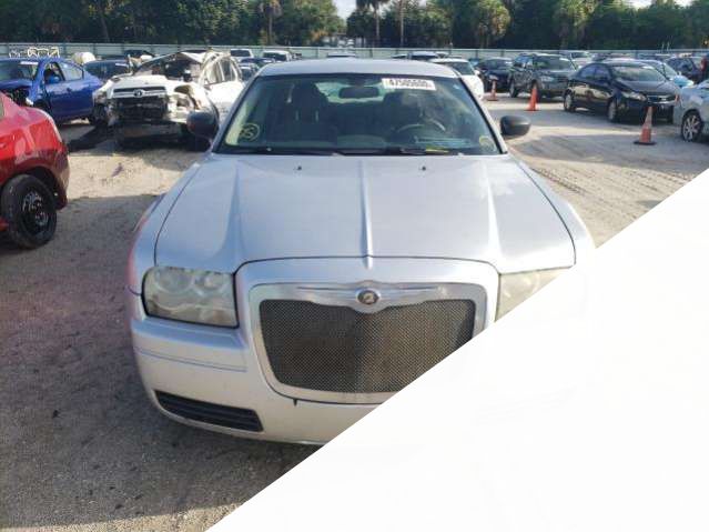 Лючок бензобака Chrysler 300C 1 (2004-2011) Седан 2007г. | Фото № 6 Лючок бензобака Chrysler 300C 1 (2004-2011) Седан 2007г. - Фото 6