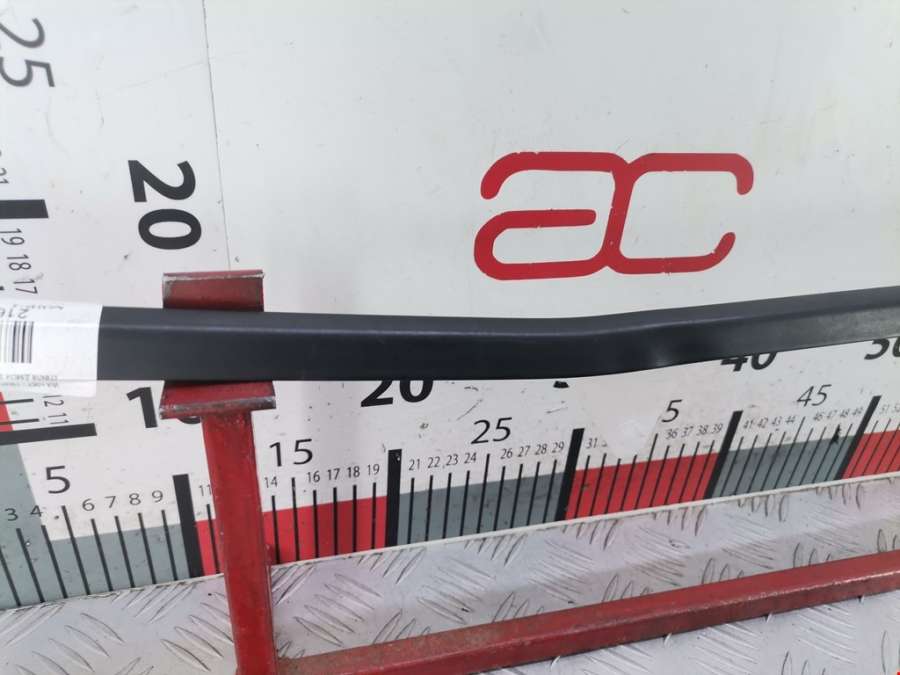 Накладка декоративная (молдинг) стекла двери задней левой Audi A3 8P (2003-2013) Хетчбэк 5дв. 2012г. | Фото № 2 Накладка декоративная (молдинг) стекла двери задней левой Audi A3 8P (2003-2013) Хетчбэк 5дв. 2012г. - Фото 2