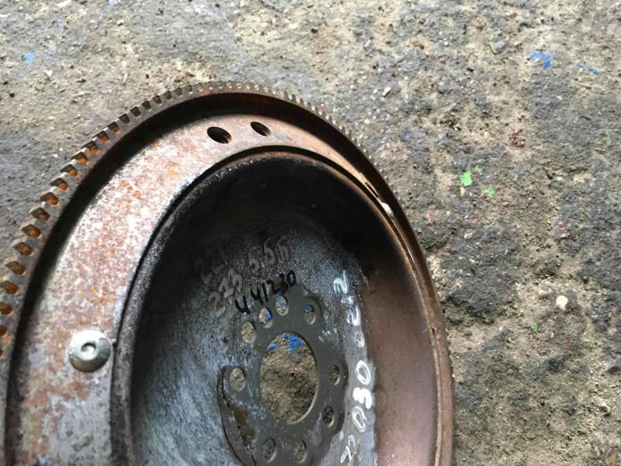 2730300212A2730300212 Маховик  Mercedes-Benz CL C216 2008г. | Фото № 2  2730300212A2730300212 Маховик  Mercedes-Benz CL C216 2008г. - Фото 2