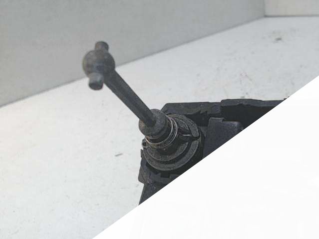 Личинка замка боковой двери,лево,перед Mazda Premacy (1999 - 2005) Минивен 2003г. | Фото № 2 Личинка замка боковой двери,лево,перед Mazda Premacy (1999 - 2005) Минивен 2003г. - Фото 2