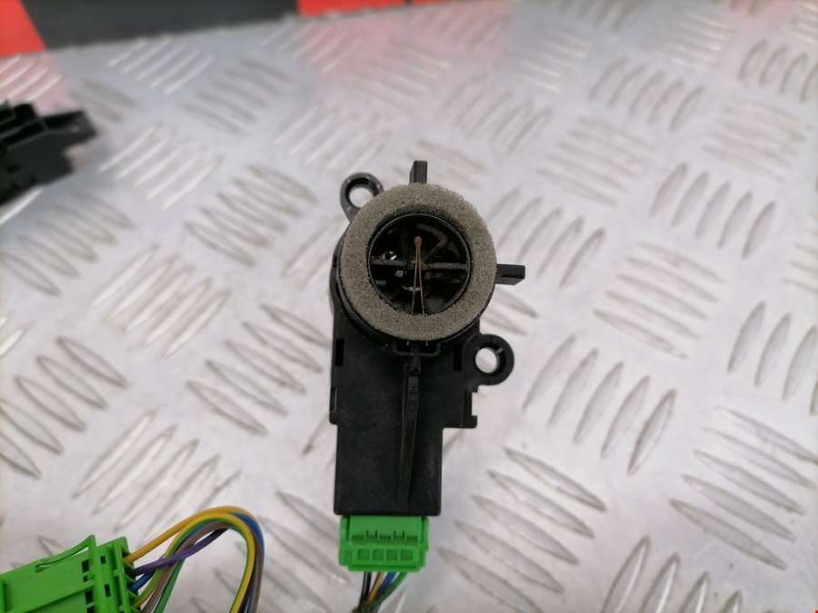 Блок управления климат-контроля Volvo XC60 1 (2008-2017) Внедорожник 5дв. 2010г. | Фото № 5 Блок управления климат-контроля Volvo XC60 1 (2008-2017) Внедорожник 5дв. 2010г. - Фото 5