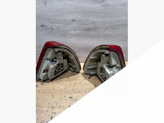 20282009642028201064 Фонарь задний (комплект) Mercedes C W202 1996г. | Фото № 4 20282009642028201064 Фонарь задний (комплект) Mercedes C W202 1996г. - Фото 4