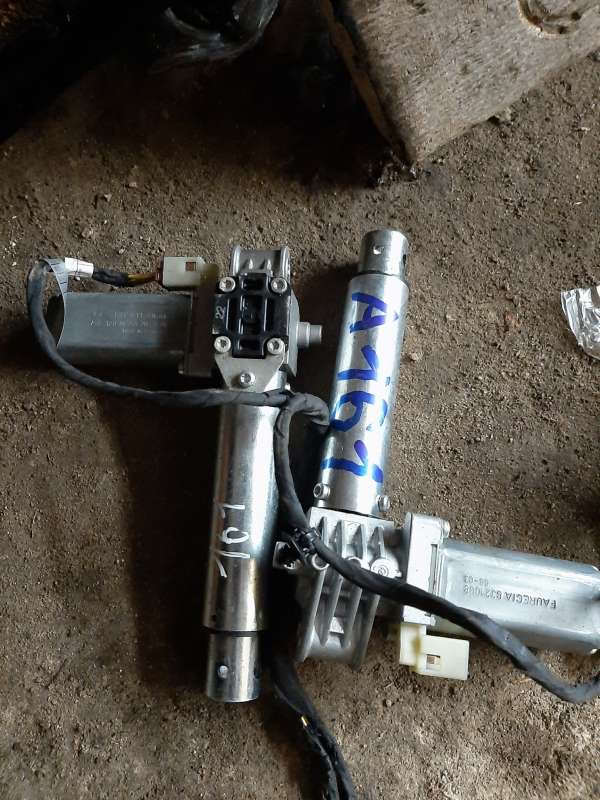 0390203230 0390203231 Моторчик регулировки сиденья BMW 7 E65/E66 2006г. | Фото № 1 0390203230 0390203231 Моторчик регулировки сиденья BMW 7 E65/E66 2006г. - Фото 1