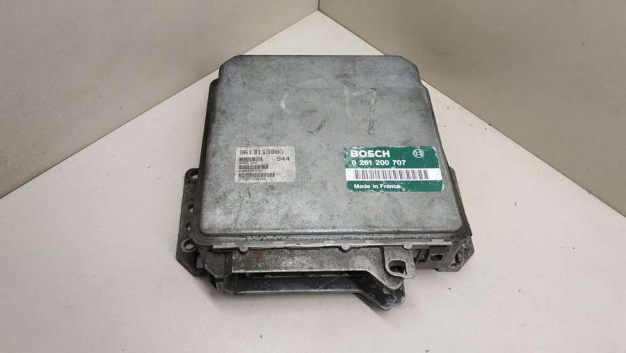 02612007079613113880 Блок управления двигателем Peugeot 306 2000г. | Фото № 1 02612007079613113880 Блок управления двигателем Peugeot 306 2000г. - Фото 1