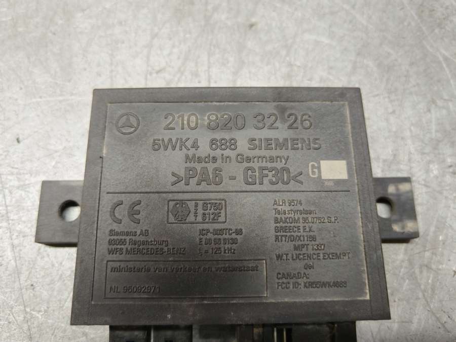 Иммобилайзер Mercedes C W202 Седан 1996г. | Фото № 4 Иммобилайзер Mercedes C W202 Седан 1996г. - Фото 4