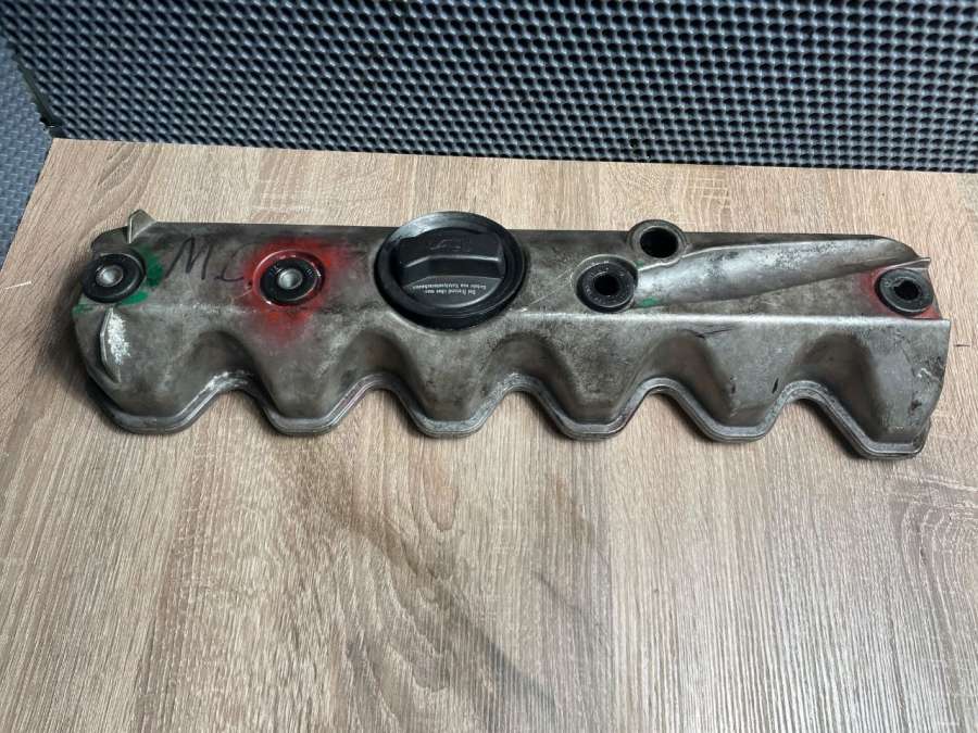 074103469J Клапанная крышка Volvo 850 1997г. | Фото № 2 074103469J Клапанная крышка Volvo 850 1997г. - Фото 2