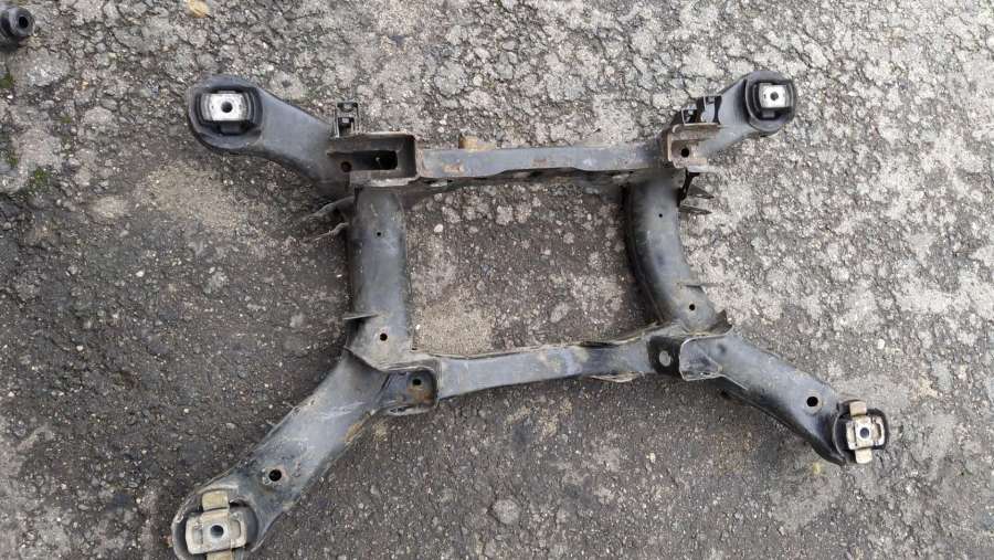 A2513500032 Балка задняя  Mercedes-Benz R W251 2006г. | Фото № 1  A2513500032 Балка задняя  Mercedes-Benz R W251 2006г. - Фото 1