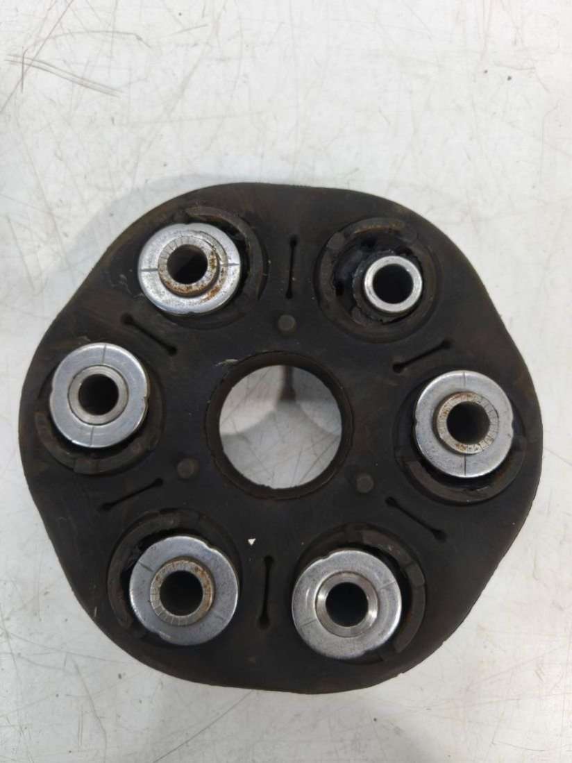 Муфта кардана BMW 7 E65/E66 2007г. | Фото № 1 Муфта кардана BMW 7 E65/E66 2007г. - Фото 1