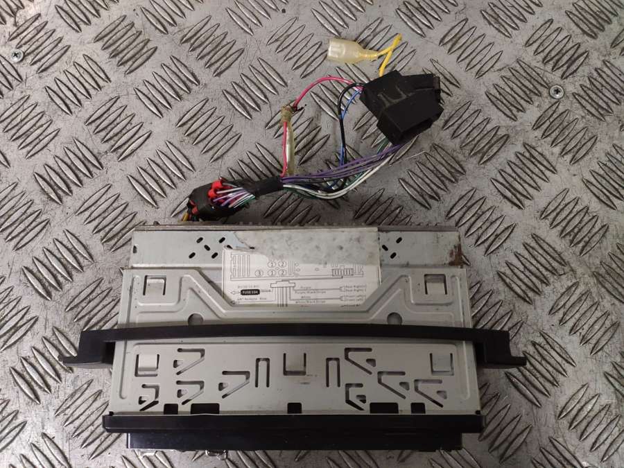 Магнитола (аудио система) Audi A6 C5 (S6,RS6) 2003г. | Фото № 4 Магнитола (аудио система) Audi A6 C5 (S6,RS6) 2003г. - Фото 4