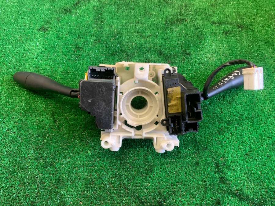 Переключатель подрулевой (стрекоза)   Mitsubishi Carisma 2000г. | Фото № 5    Переключатель подрулевой (стрекоза)   Mitsubishi Carisma 2000г. - Фото 5