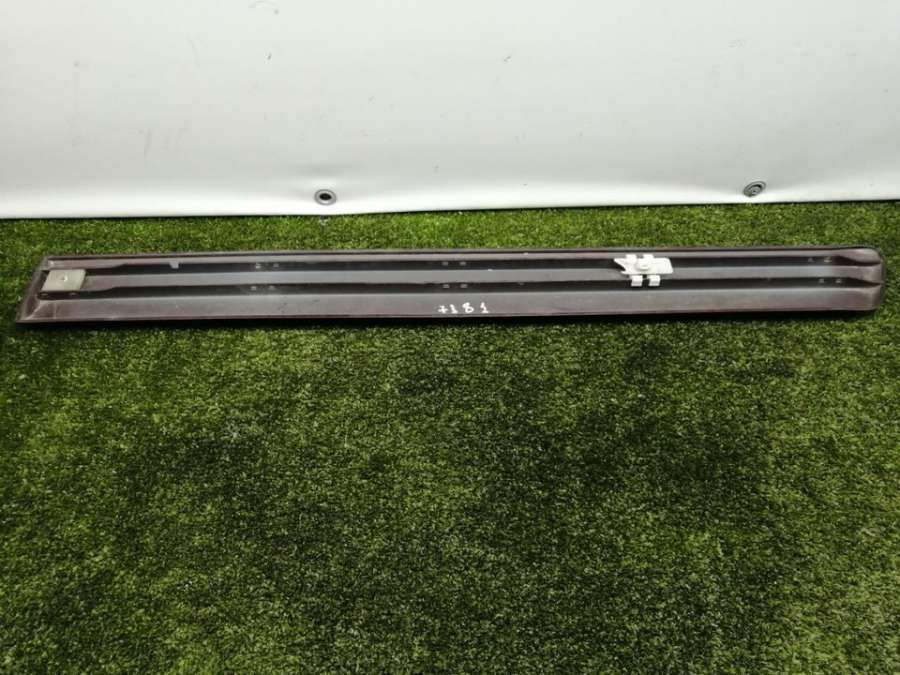 A2106909262  Молдинг двери задний правый   Mercedes-Benz E-class W210 2001г. | Фото № 5  A2106909262  Молдинг двери задний правый   Mercedes-Benz E-class W210 2001г. - Фото 5