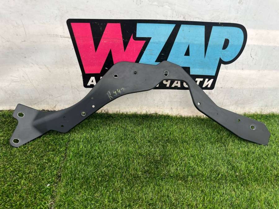 FR3B-63021A37-AD Пластик моторного отсека  Ford Mustang 2020г. | Фото № 1  FR3B-63021A37-AD Пластик моторного отсека  Ford Mustang 2020г. - Фото 1