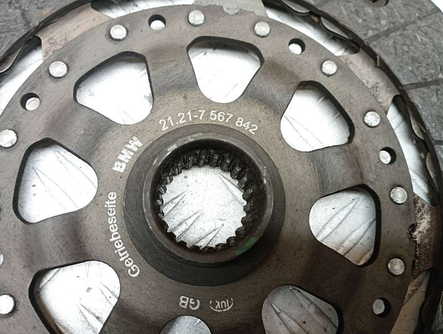 21217560876212175678424122E1909E5102 Комплект сцепления  BMW 3 E90/E91/E92/E93 2008г. | Фото № 8  21217560876212175678424122E1909E5102 Комплект сцепления  BMW 3 E90/E91/E92/E93 2008г. - Фото 8