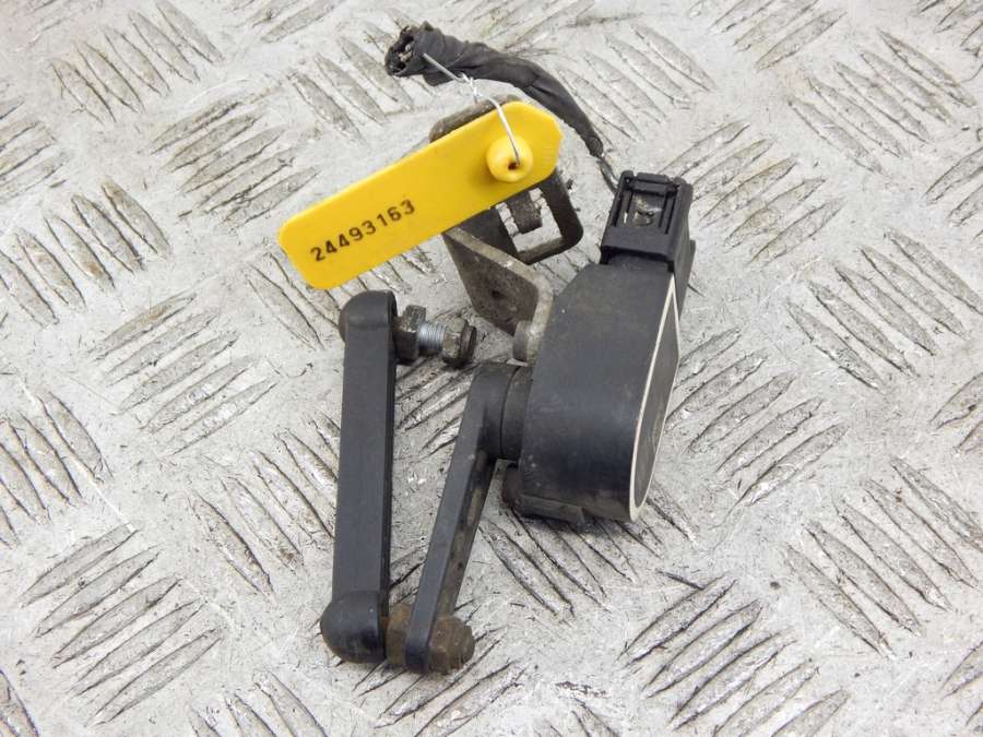 37 14 6 784 075 6784075 Датчик положения кузова BMW 7-series (F01/02) 2010г. | Фото № 4 37 14 6 784 075 6784075 Датчик положения кузова BMW 7-series (F01/02) 2010г. - Фото 4