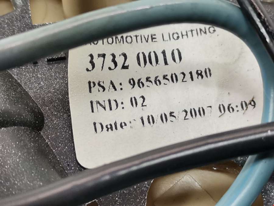 9656502180 Плафон салонный Peugeot 607 (1999-2010) Седан 2007г. | Фото № 3 9656502180 Плафон салонный Peugeot 607 (1999-2010) Седан 2007г. - Фото 3