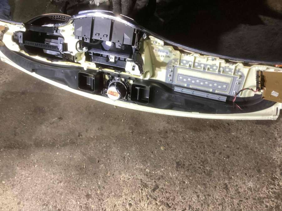 2210107030A2210107030 Панель передняя салона (торпедо) Mercedes-Benz S W221 2008г. | Фото № 4 2210107030A2210107030 Панель передняя салона (торпедо) Mercedes-Benz S W221 2008г. - Фото 4