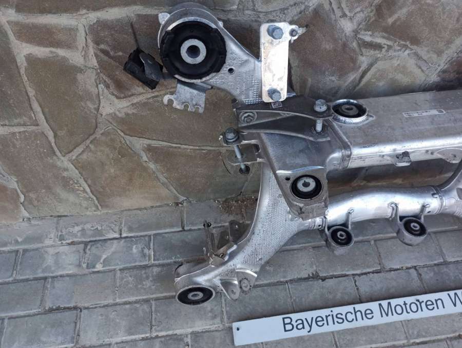 8091179 Балка подвески задняя  BMW XM G09 G09 2022г. | Фото № 8  8091179 Балка подвески задняя  BMW XM G09 G09 2022г. - Фото 8