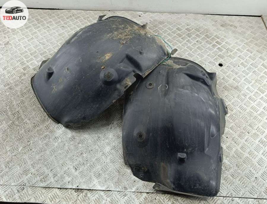 8200136723 8200136725 Защита крыла (подкрылок) передняя левая  Renault Scenic II (2003-2009) Минивэн 2007г. | Фото № 1  8200136723 8200136725 Защита крыла (подкрылок) передняя левая  Renault Scenic II (2003-2009) Минивэн 2007г. - Фото 1