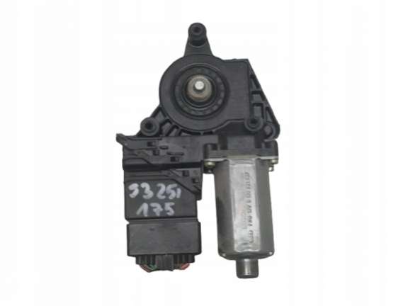 3B5839751G3B5839751G-RTEKOLUK1225 Моторчик стеклоподъемника Volkswagen Passat B5 (1996-2000) 1996г. | Фото № 1 3B5839751G3B5839751G-RTEKOLUK1225 Моторчик стеклоподъемника Volkswagen Passat B5 (1996-2000) 1996г. - Фото 1