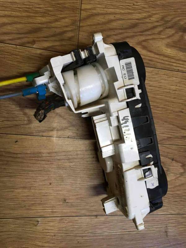 1698301585A1698301585 Блок управления печки/климат-контроля  Mercedes-Benz A W169 2006г. | Фото № 3  1698301585A1698301585 Блок управления печки/климат-контроля  Mercedes-Benz A W169 2006г. - Фото 3