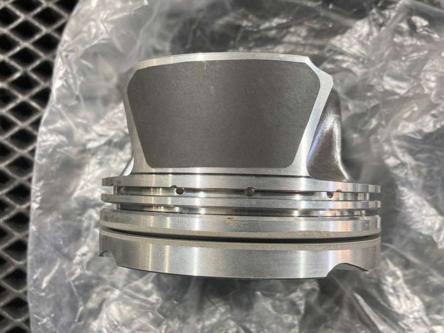 8606463-01 Поршень BMW 3 F30/F31/GT F34 2013г. | Фото № 7 8606463-01 Поршень BMW 3 F30/F31/GT F34 2013г. - Фото 7