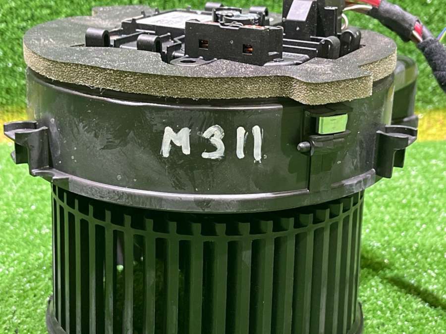 0130309 Моторчик печки BMW 5 G30/G31 2018г. | Фото № 4 0130309 Моторчик печки BMW 5 G30/G31 2018г. - Фото 4