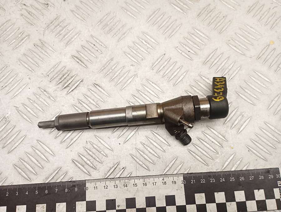 1660000Q1F1660000Q1V166004305R166008052R5WS4053682007041918200903034A2C59513484FIS1475MTFIS1475RBH8200704191 Форсунка Renault Megane 3 2015г. | Фото № 1 1660000Q1F1660000Q1V166004305R166008052R5WS4053682007041918200903034A2C59513484FIS1475MTFIS1475RBH8200704191 Форсунка Renault Megane 3 2015г. - Фото 1