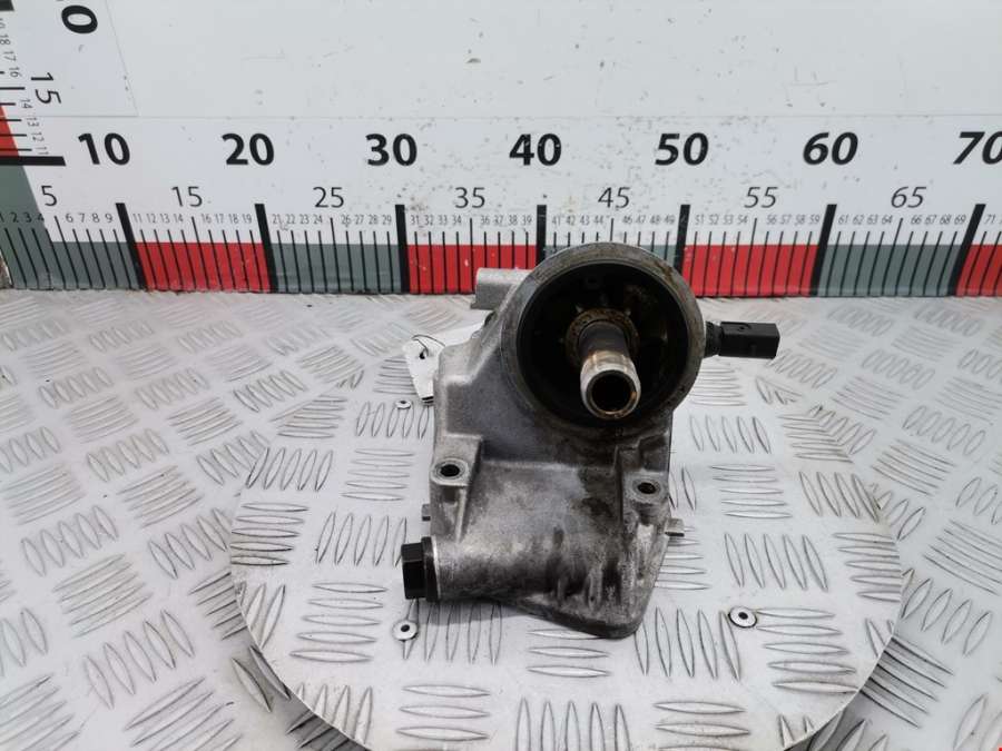 06A115417 Корпус масляного фильтра Volkswagen Passat 5 (1996-2000) Универсал 1999г. | Фото № 4 06A115417 Корпус масляного фильтра Volkswagen Passat 5 (1996-2000) Универсал 1999г. - Фото 4