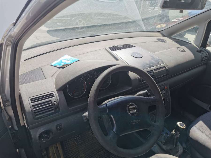 Дверь задняя левая Seat Alhambra (1996-2010) Минивэн 2001г. | Фото № 14 Дверь задняя левая Seat Alhambra (1996-2010) Минивэн 2001г. - Фото 14